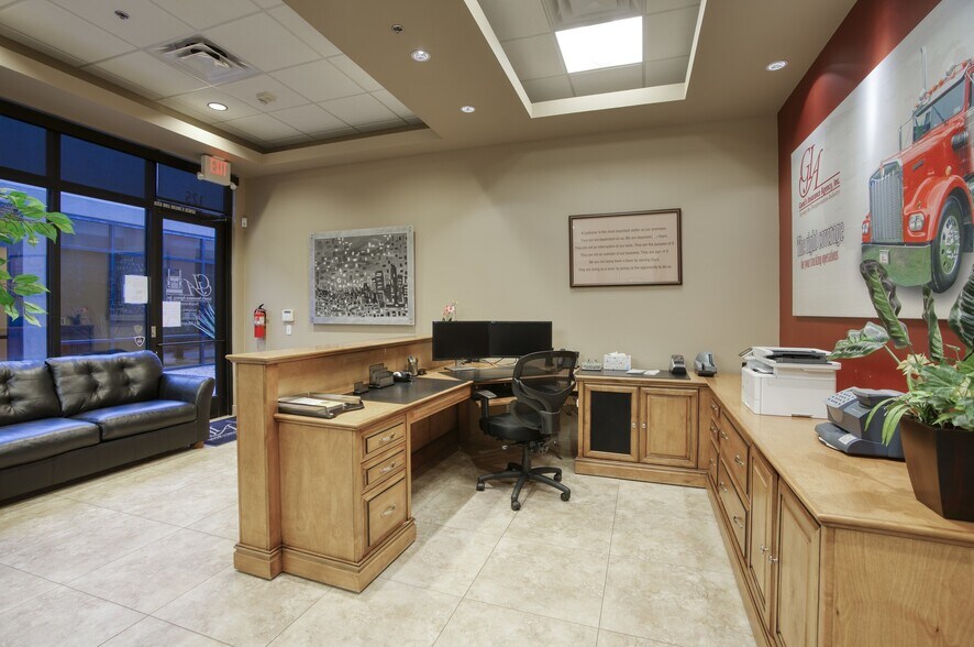 More Photos Of 33725 N Scottsdale Rd, Scottsdale Office For Sale