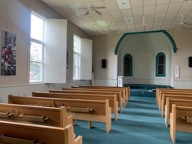 More Photos Of 131 E Main St, Vernon Religious Facility For Sale