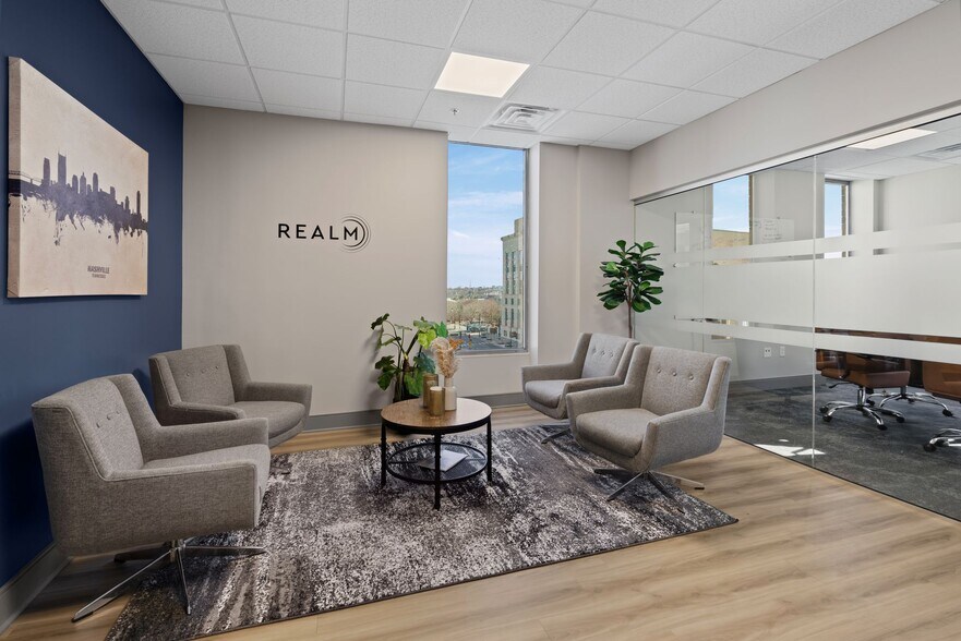 More Photos Of 300 James Robertson Pky, Nashville Office Residential For Lease