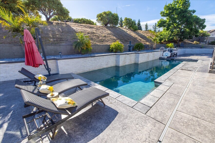 More Photos Of 6141 N Vine St, Vacaville Specialty For Sale