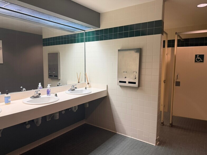 More Photos Of 6080 Greenwood Plaza Blvd, Greenwood Village Office For Lease