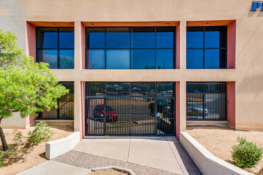 More Photos Of 4247 W Adams St, Phoenix Warehouse For Sale