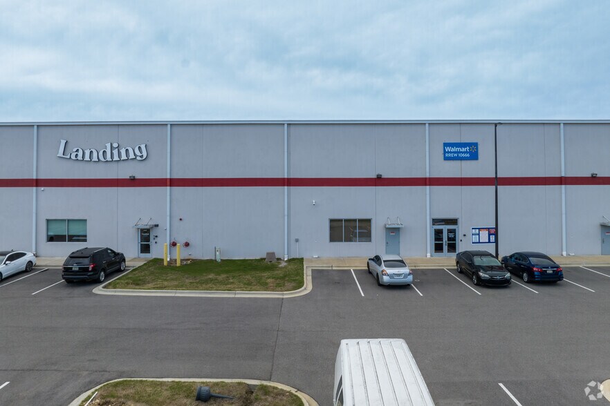 More Photos Of 2415 US Highway 78, Moody Distribution For Lease