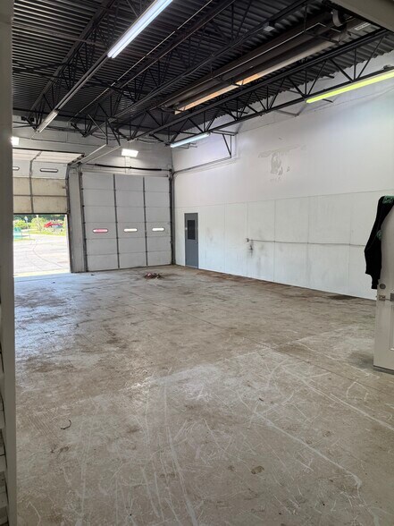 More Photos Of 54 Davis Ave, Norwood Land For Lease