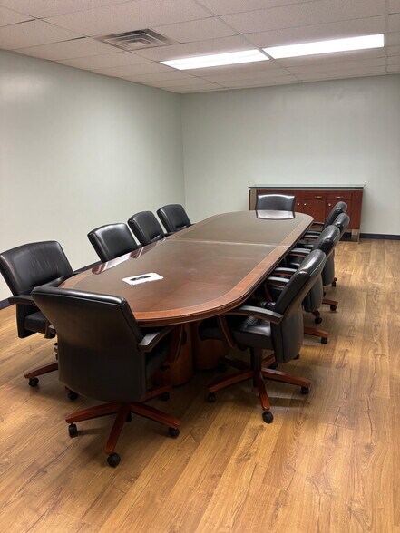 More Photos Of 19 Mcquiston Dr, Mercer Coworking Space
