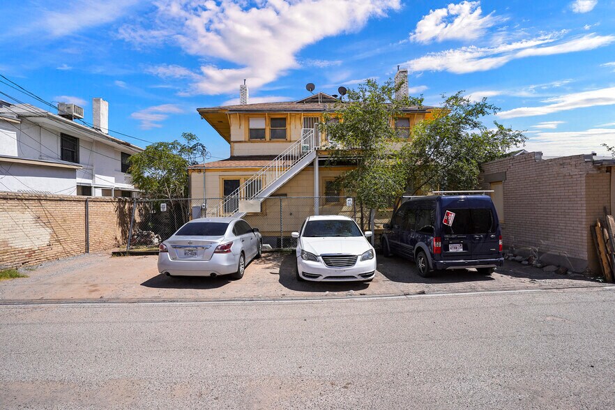 More Photos Of 1207 E Rio Grande Ave, El Paso Apartments For Sale
