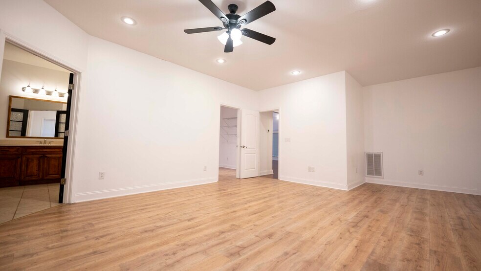 More Photos Of 1646 E Wesley Chapel Rd, Byron Land For Sale