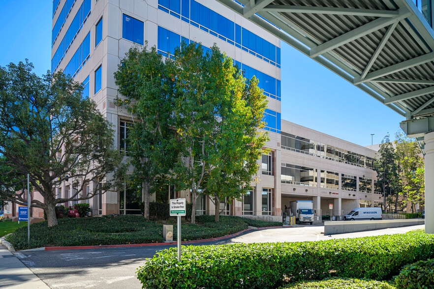 More Photos Of 1140 W La Veta Ave, Orange Medical For Lease