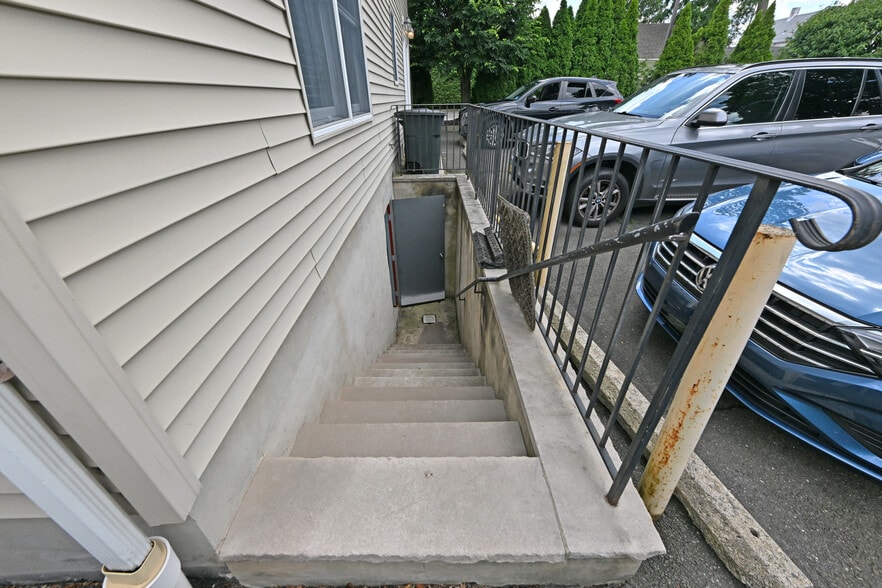 More Photos Of 253 Madison Ave, Wyckoff Storefront Retail Residential For Sale