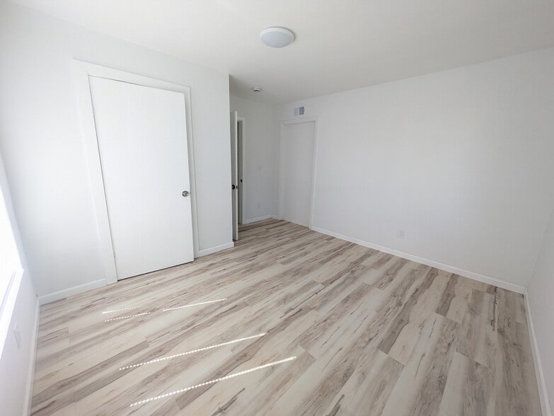 More Photos Of 194 S 24th St, San Jose Storefront Retail Residential For Sale