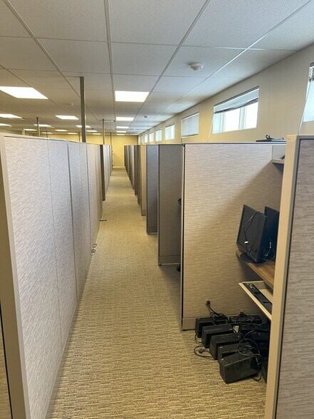 More Photos Of 123 Brubaker Rd, Brockway Flex For Lease