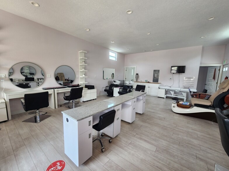 More Photos Of 15 E 7th St, La Junta General Retail For Sale