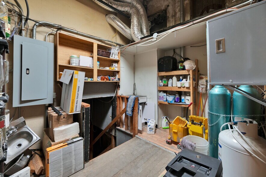 More Photos Of 8979 W Magna Main St, Magna Restaurant For Sale