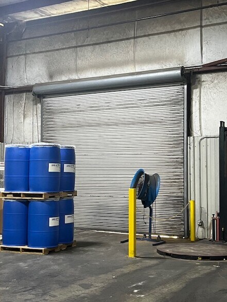 More Photos Of 206 Industrial Ct, Carrollton Warehouse For Sale