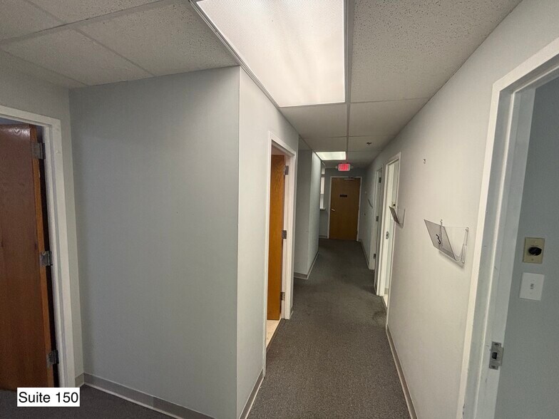 More Photos Of 14100 Fivay Rd, Hudson Medical For Lease
