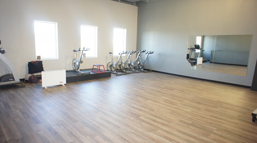 More Photos Of 280 Portage Clos, Sherwood Park Warehouse For Sale