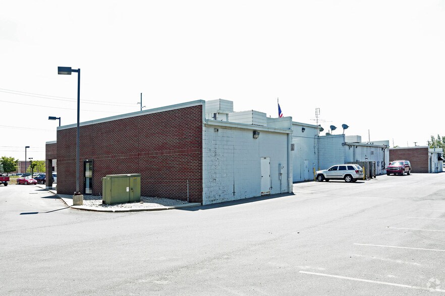 More Photos Of 3230-3350 Rochester Rd, Rochester Hills Unknown For Lease