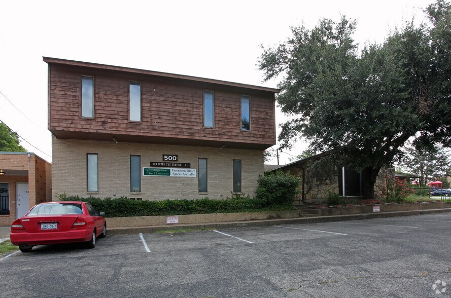 Primary Photo Of 500 N Hampton Rd, DeSoto Coworking Space