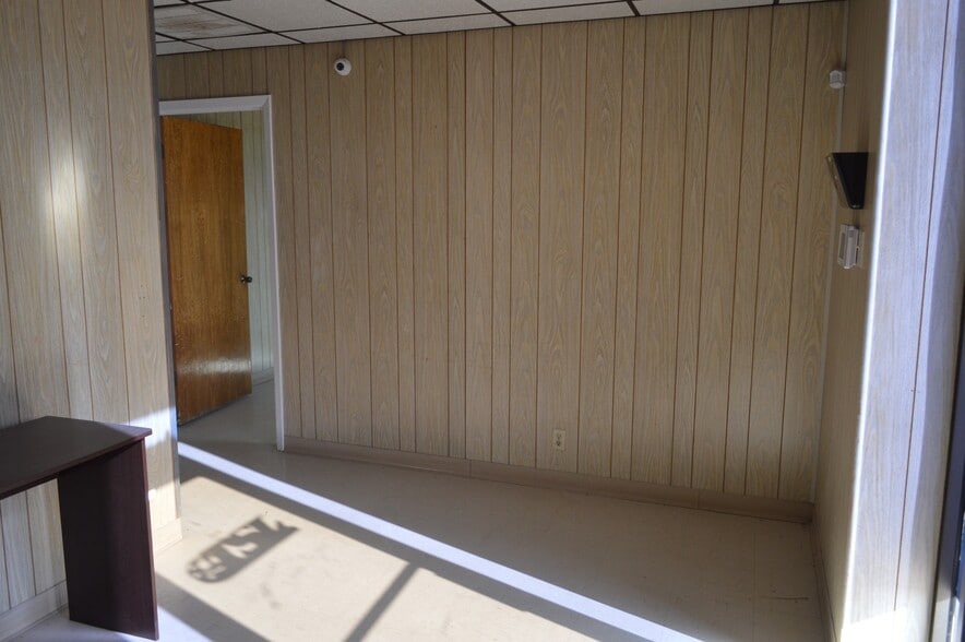 More Photos Of 5508 S FM 1788, Midland Warehouse For Sale