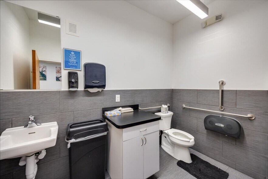 More Photos Of 806 Haddon Ave, Collingswood Storefront Retail Residential For Sale