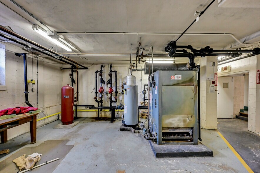 More Photos Of 301 Delaware Ave, Olyphant Office For Sale