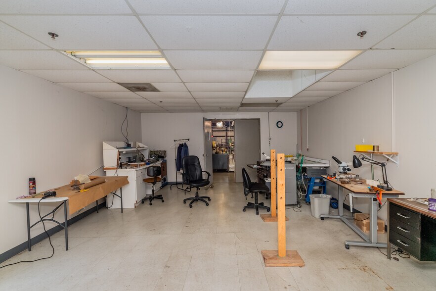 More Photos Of 1003 Clarence Larson Dr, Oak Ridge Warehouse For Sale