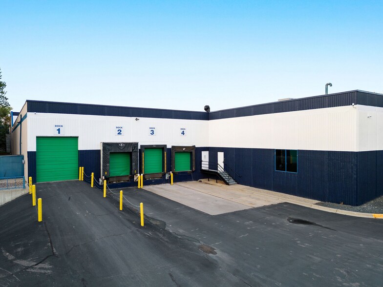 More Photos Of 7500 Golden Triangle Dr, Eden Prairie Warehouse For Lease