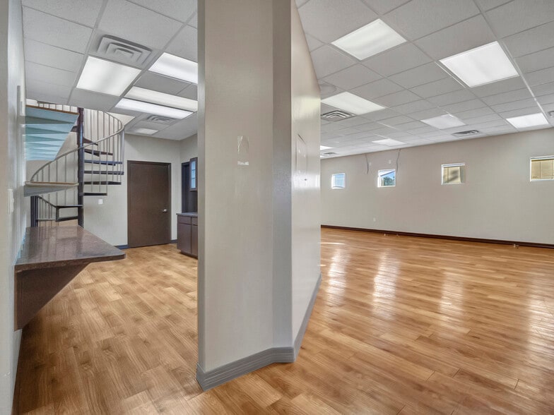 More Photos Of 2628 Matlock Rd, Arlington Medical For Sale