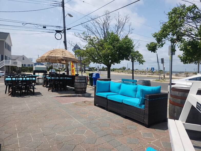 More Photos Of 607 Bay Blvd, Lavallette Restaurant For Sale