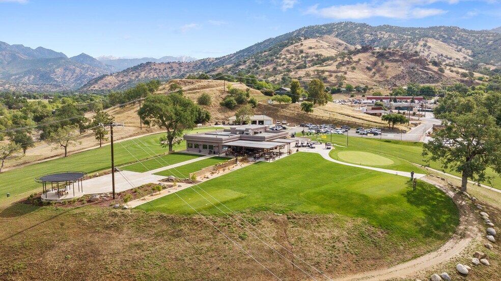 More Photos Of 41117 Sierra Dr, Three Rivers Golf Course Driving Range For Sale