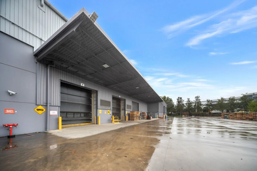 More Photos Of 15-23 Quarry Rd, Erskine Park Warehouse For Lease