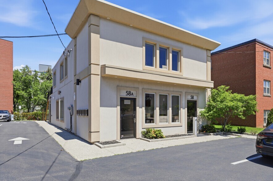 More Photos Of 58 King St W, Hamilton Office For Sale