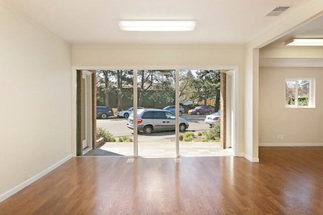 More Photos Of 6529-6533 NE Sandy Blvd, Portland Loft Creative Space For Sale