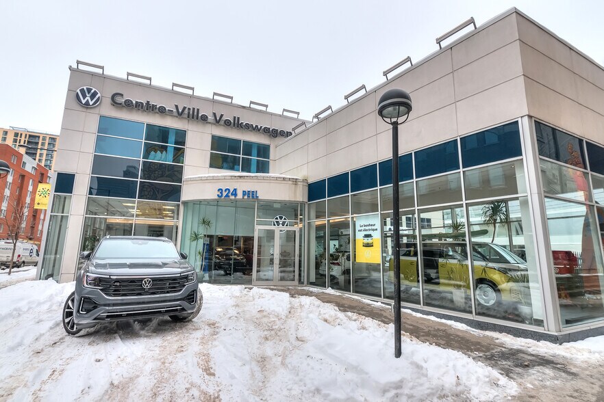 More Photos Of 322-324 Rue Peel, Montréal Auto Dealership For Lease
