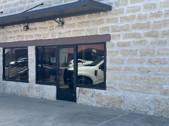 More Photos Of 202 North Gray, Killeen Freestanding For Lease