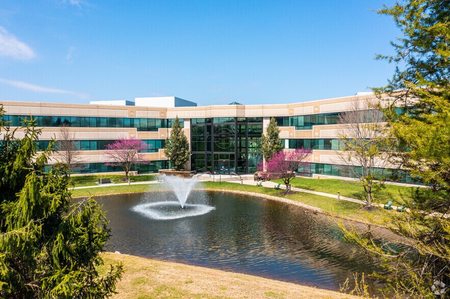 More Photos Of 1500-1550 Liberty Ridge Dr, Wayne Office For Lease