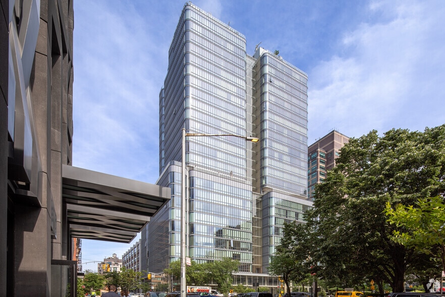 More Photos Of 565 Broome St, New York Apartments For Lease