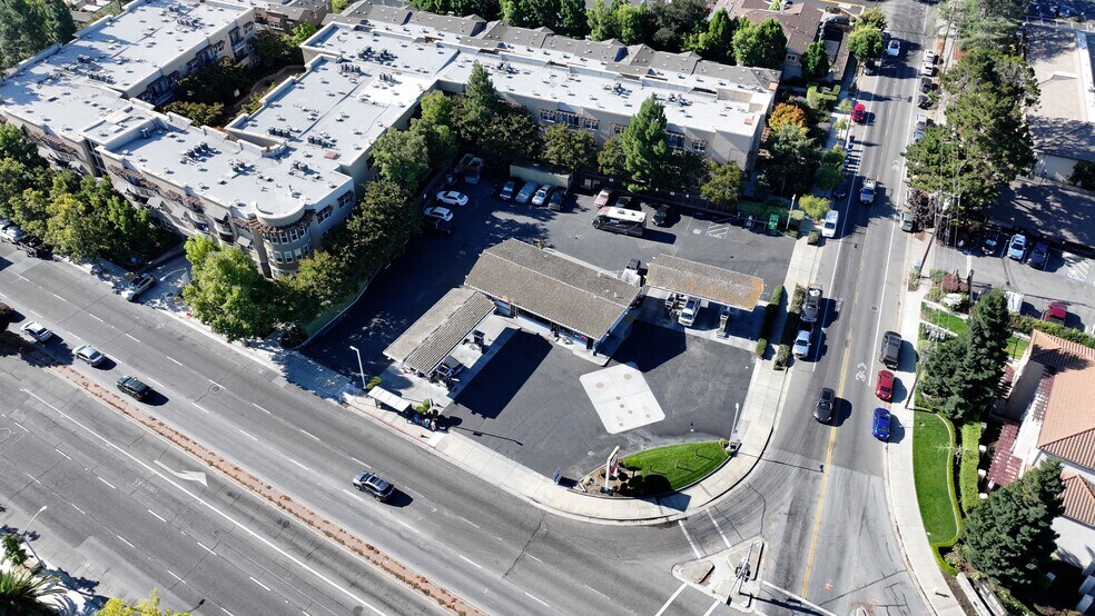 More Photos Of 4350 El Camino Real, Los Altos Service Station For Sale