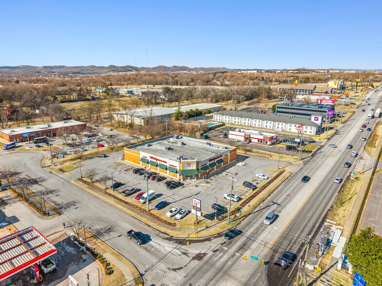 More Photos Of 200 W Maplewood Ln, Nashville Drugstore For Sale