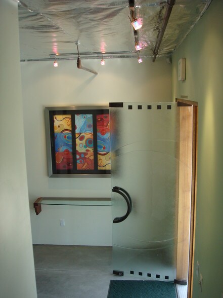 More Photos Of 663 Valley Ave, Solana Beach Loft Creative Space For Lease