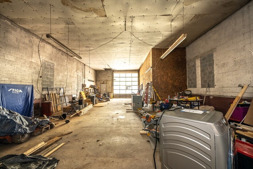 More Photos Of 48 Alley St, Murphy Storefront Retail Office For Sale