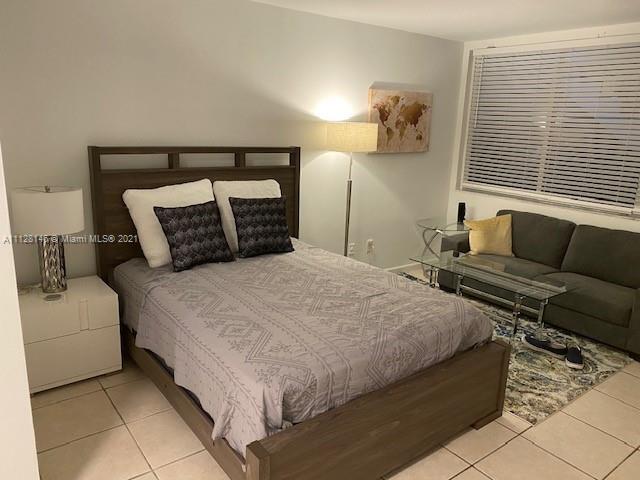 More Photos Of 11th St., Miami Beach Apartments For Sale