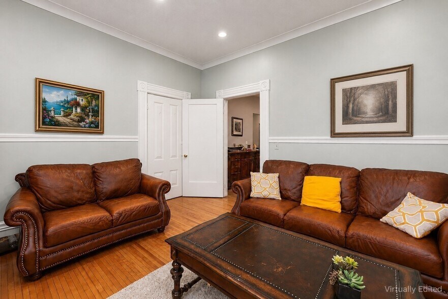 More Photos Of 98 Main St, Peabody General Retail For Sale