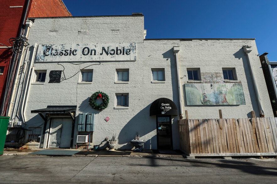 More Photos Of 1024 Noble St, Anniston Storefront Retail Office For Sale