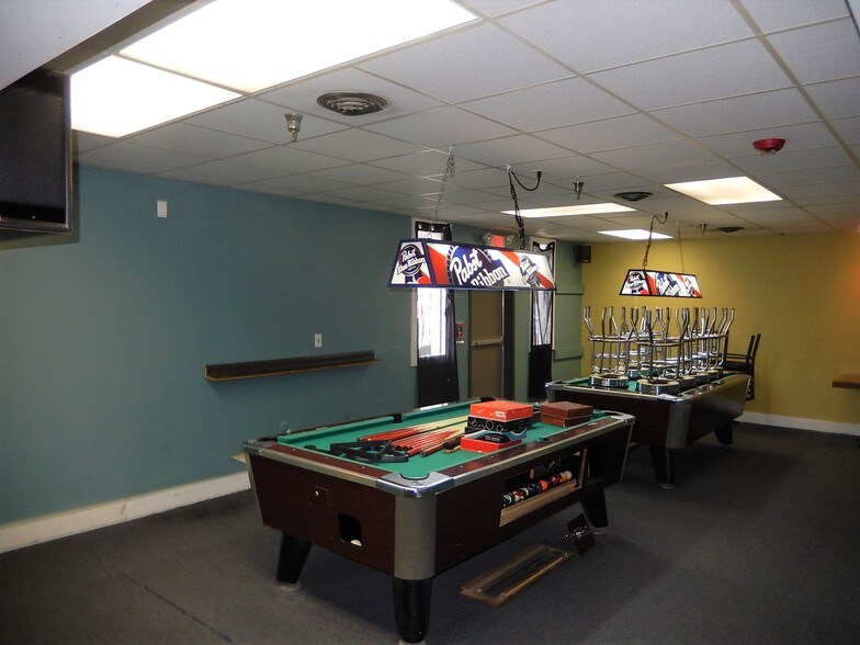 More Photos Of 58-78 Pearl St, Essex Junction Freestanding For Lease