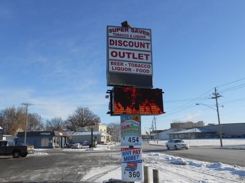 More Photos Of 1610-1616 Rockingham Rd, Davenport Storefront For Lease