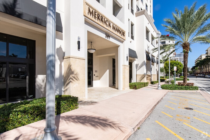More Photos Of 301 Altara Ave, Coral Gables Apartments For Sale