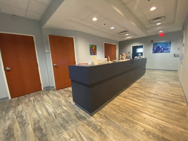 More Photos Of 85 Springview Ln, Summerville Medical For Lease