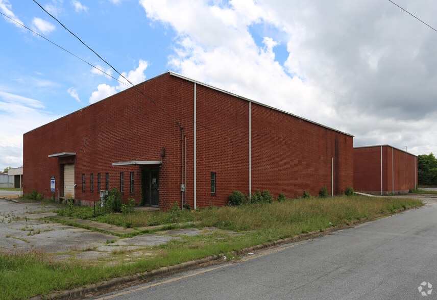 Primary Photo Of 1052 Martin Luther King Jr Blvd, Columbus Warehouse For Sale