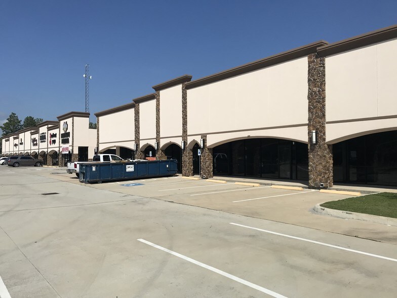 More Photos Of 9702 Spring Cypress Rd, Spring Unknown For Lease